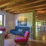 - Casa Roncus Nyaraló *