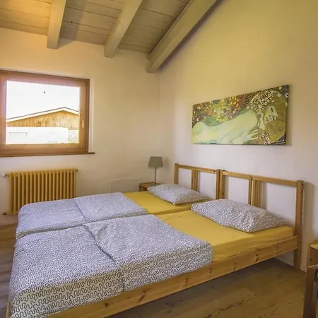 - Casa Roncus Ferienhaus Capriva del Friuli
